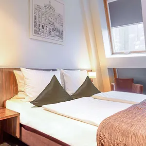 Hotel Ramada By Wyndham Frankfurt Centre