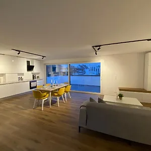 Apartment Penthouse In Düsseldorf